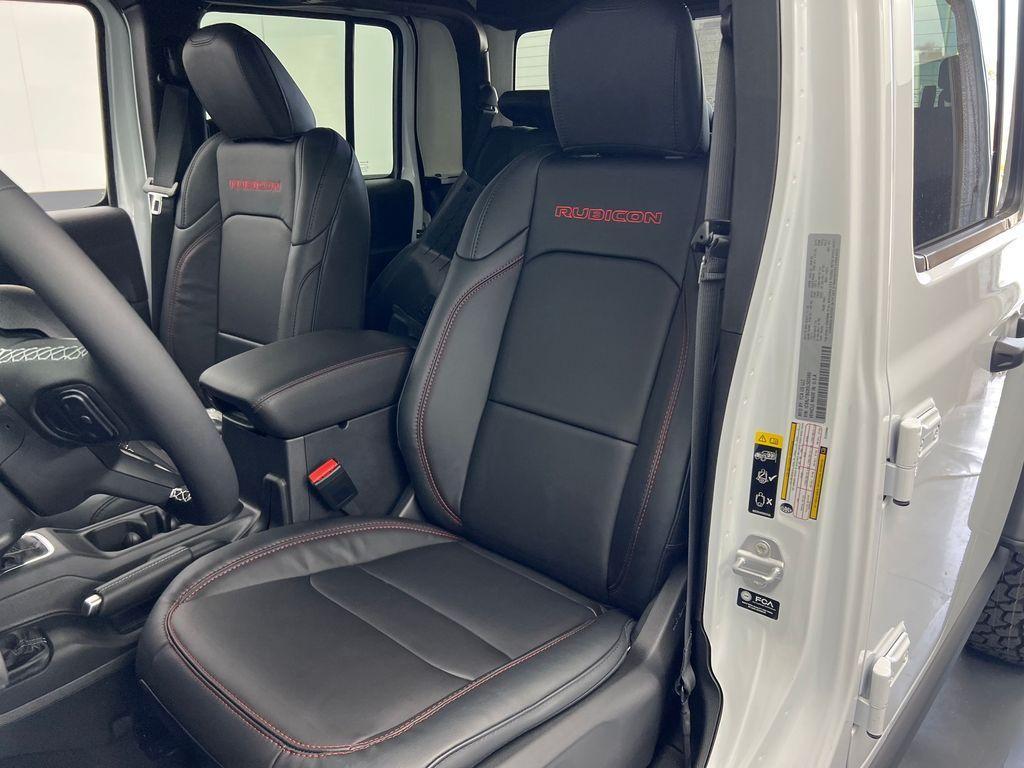 new 2025 Jeep Gladiator car, priced at $53,100