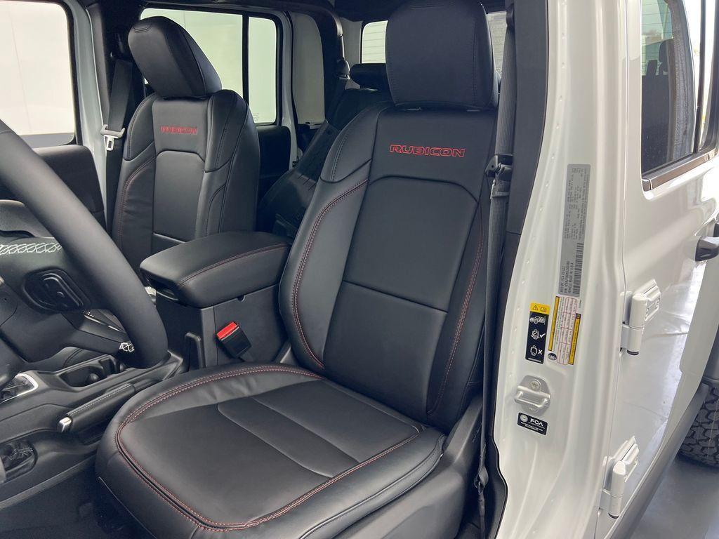 new 2025 Jeep Gladiator car, priced at $49,350