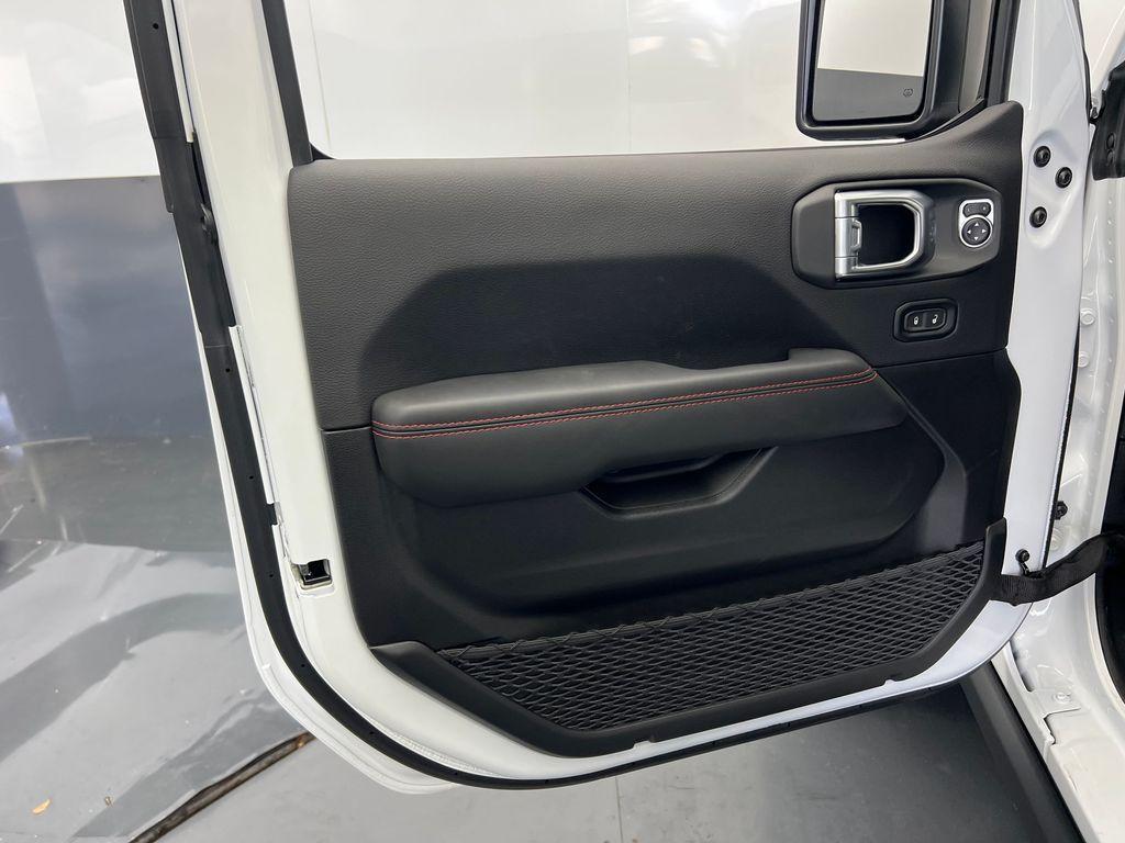 new 2025 Jeep Gladiator car, priced at $53,100