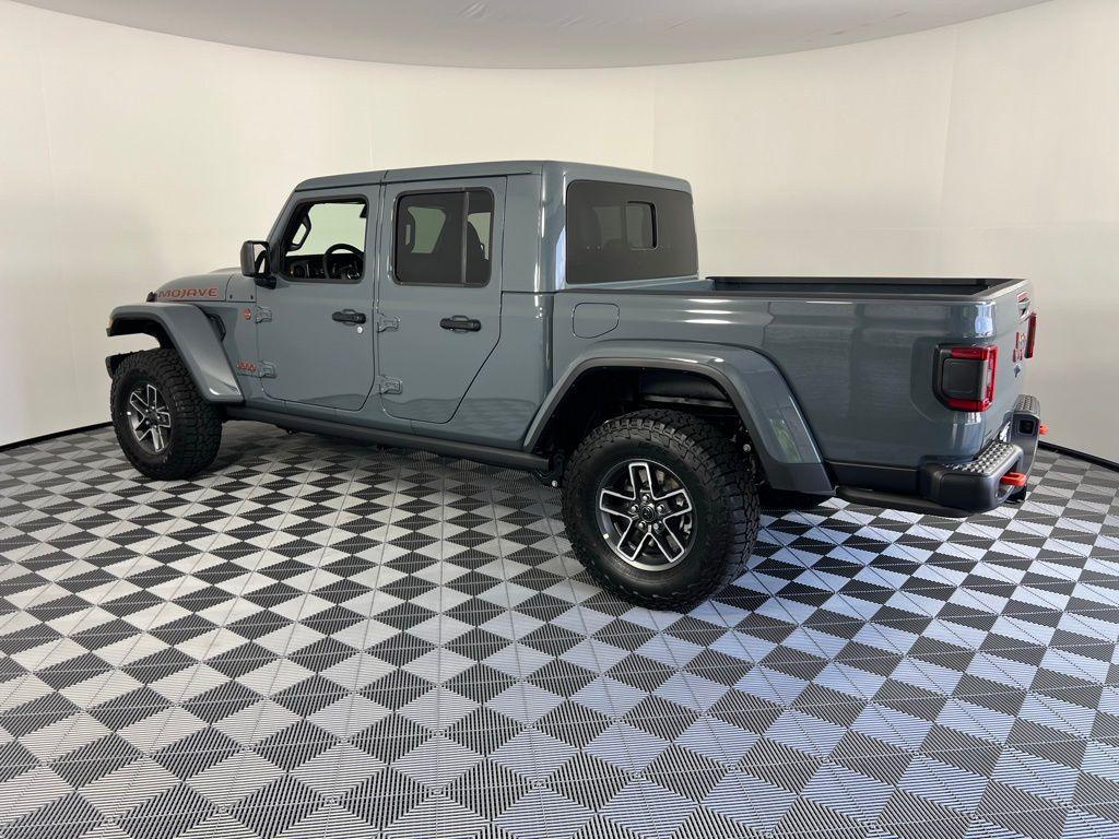 new 2025 Jeep Gladiator car, priced at $56,690