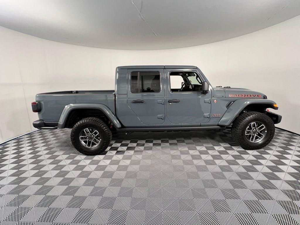 new 2025 Jeep Gladiator car, priced at $56,690