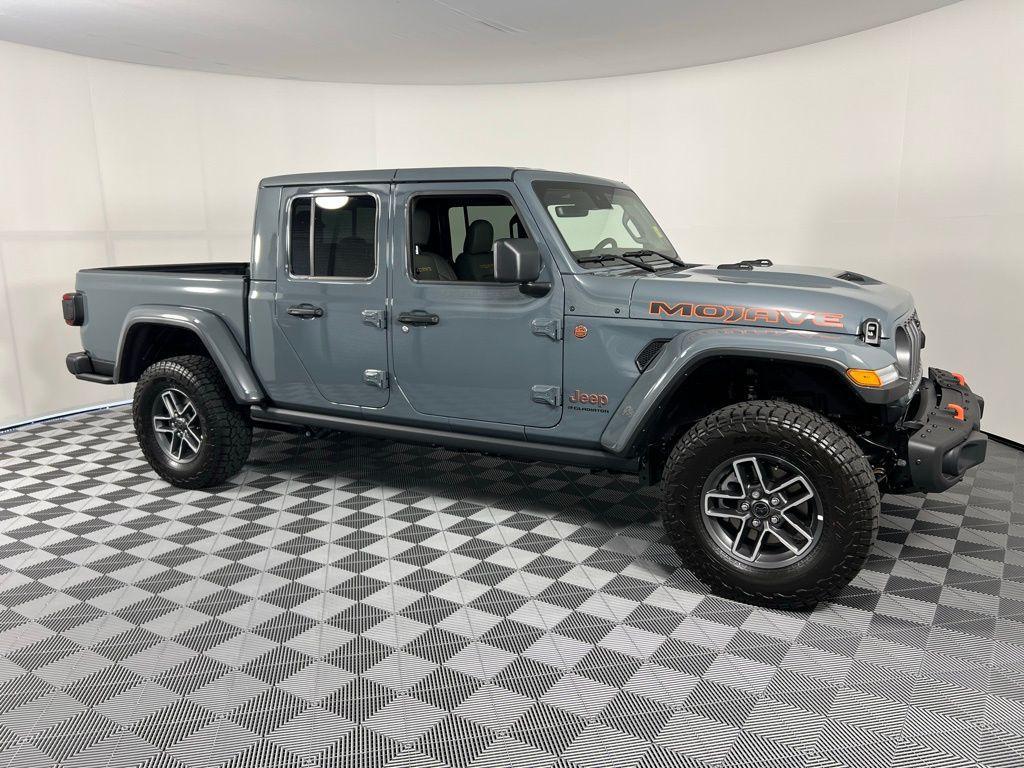 new 2025 Jeep Gladiator car, priced at $56,690