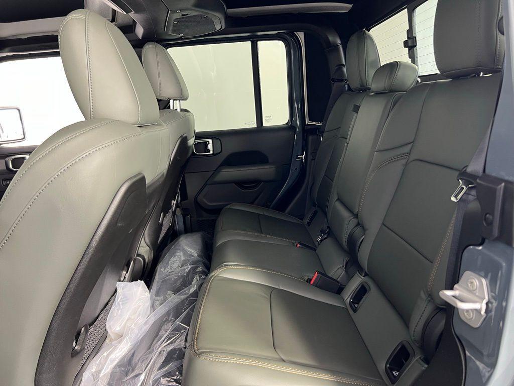new 2025 Jeep Gladiator car, priced at $56,690