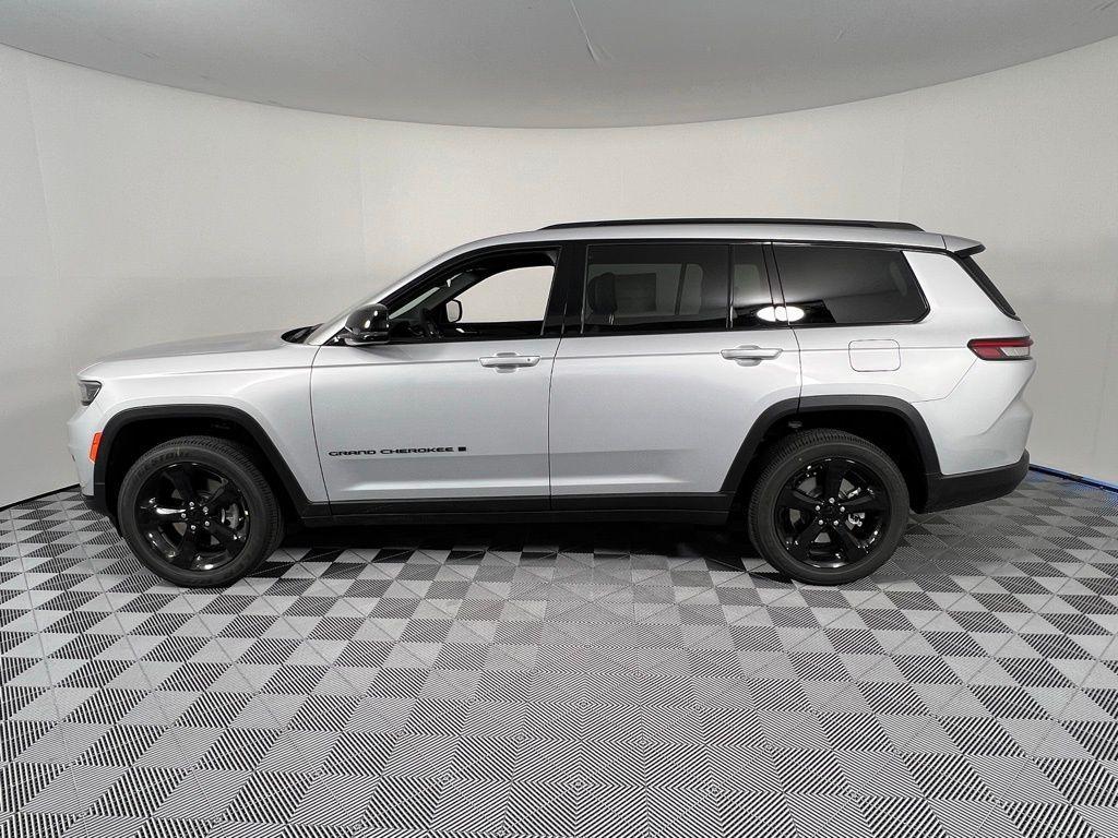 new 2025 Jeep Grand Cherokee L car, priced at $37,593