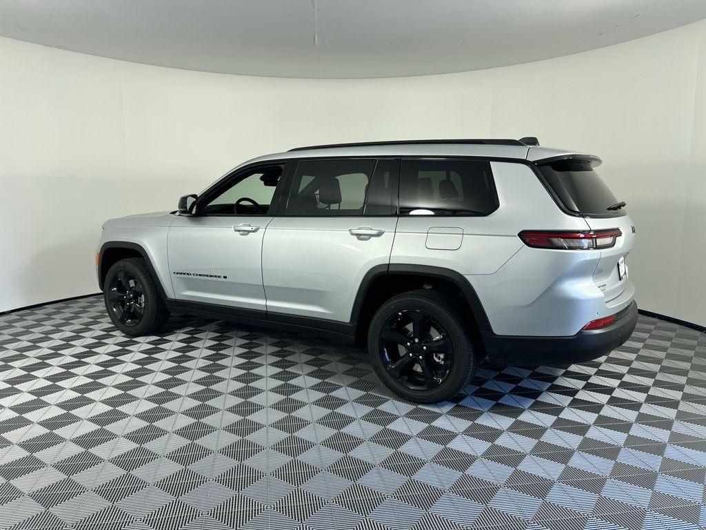 new 2025 Jeep Grand Cherokee L car, priced at $41,593