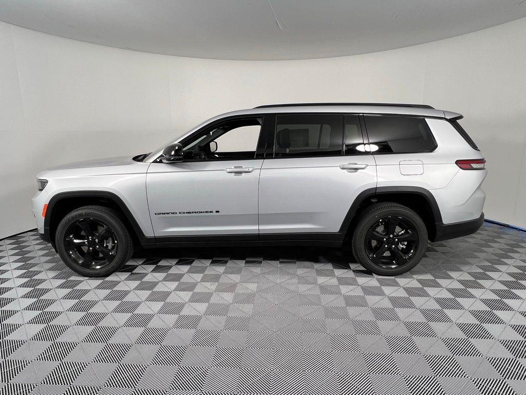 new 2025 Jeep Grand Cherokee L car, priced at $41,593