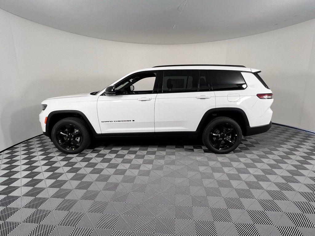 new 2025 Jeep Grand Cherokee L car, priced at $41,888