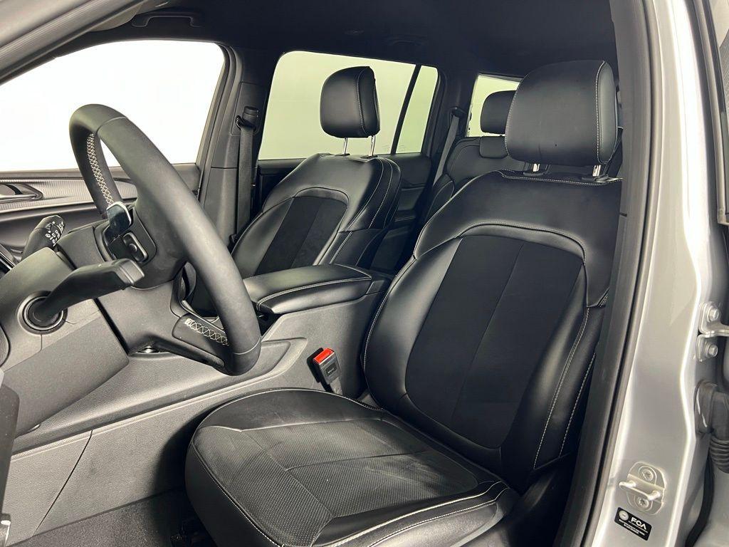 used 2024 Jeep Grand Cherokee L car, priced at $33,027