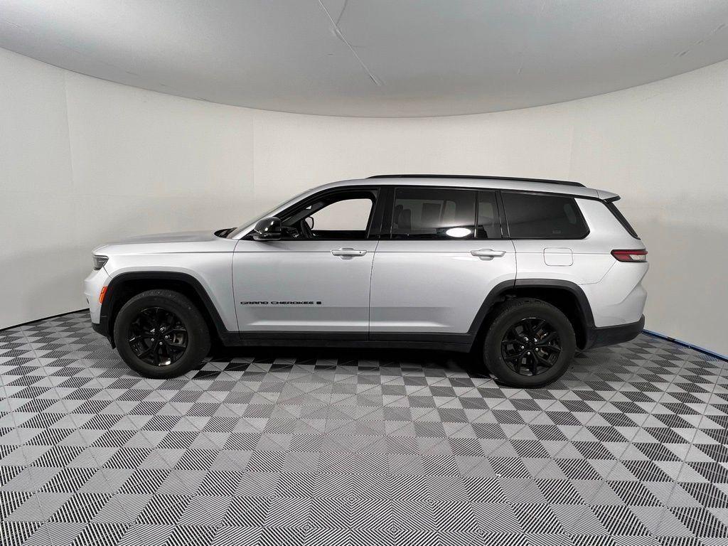 used 2024 Jeep Grand Cherokee L car, priced at $33,027