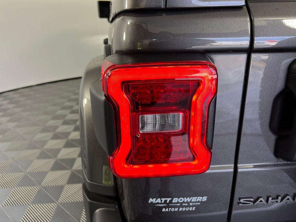 new 2025 Jeep Wrangler car, priced at $44,215