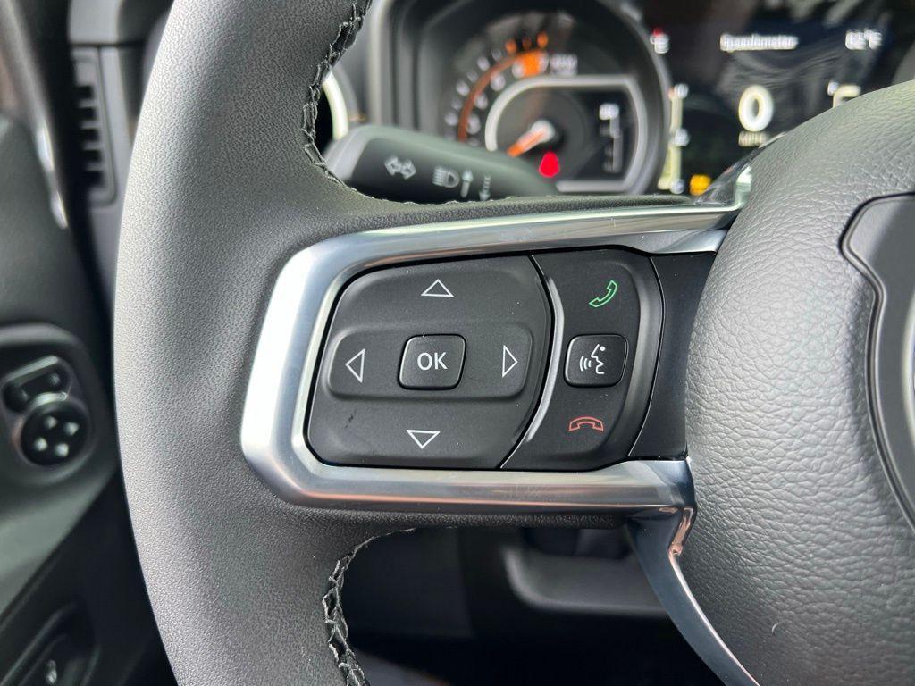 new 2025 Jeep Wrangler car, priced at $44,215
