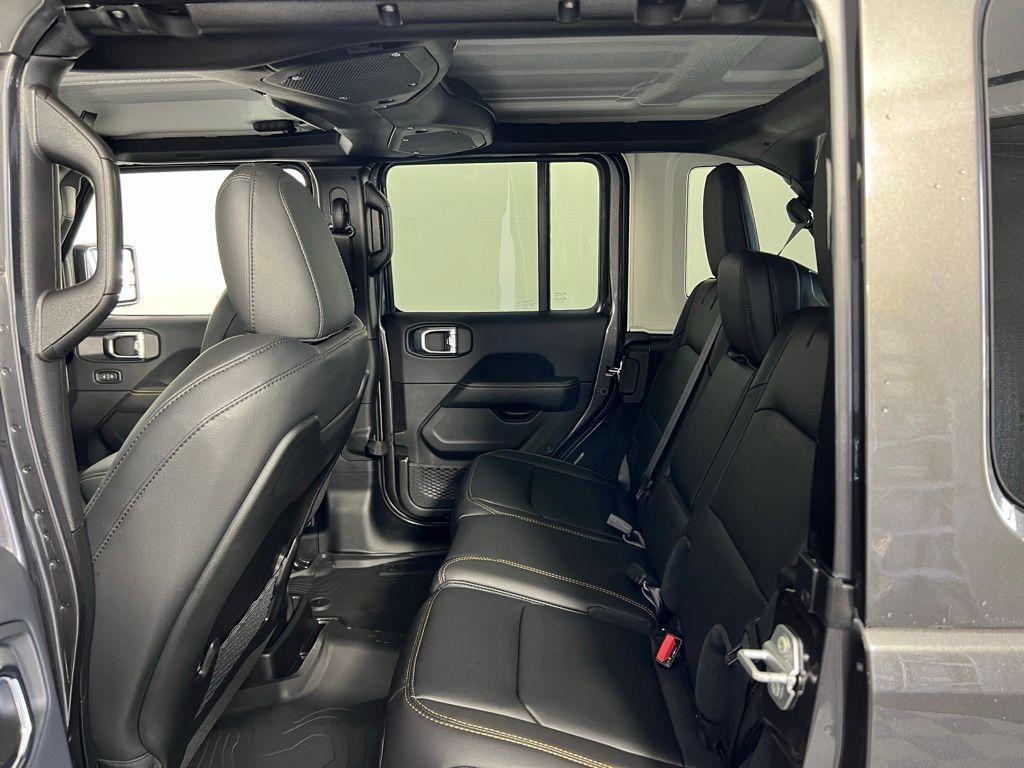 new 2025 Jeep Wrangler car, priced at $44,215