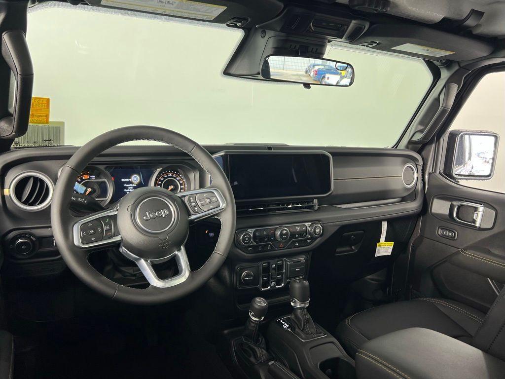 new 2025 Jeep Wrangler car, priced at $44,215