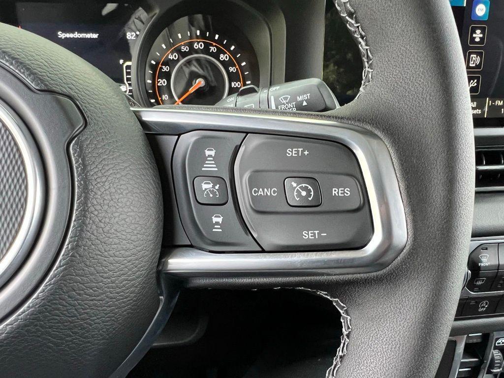 new 2025 Jeep Wrangler car, priced at $44,215