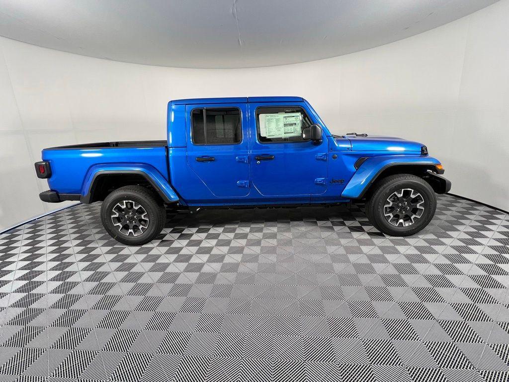 new 2025 Jeep Gladiator car, priced at $46,750