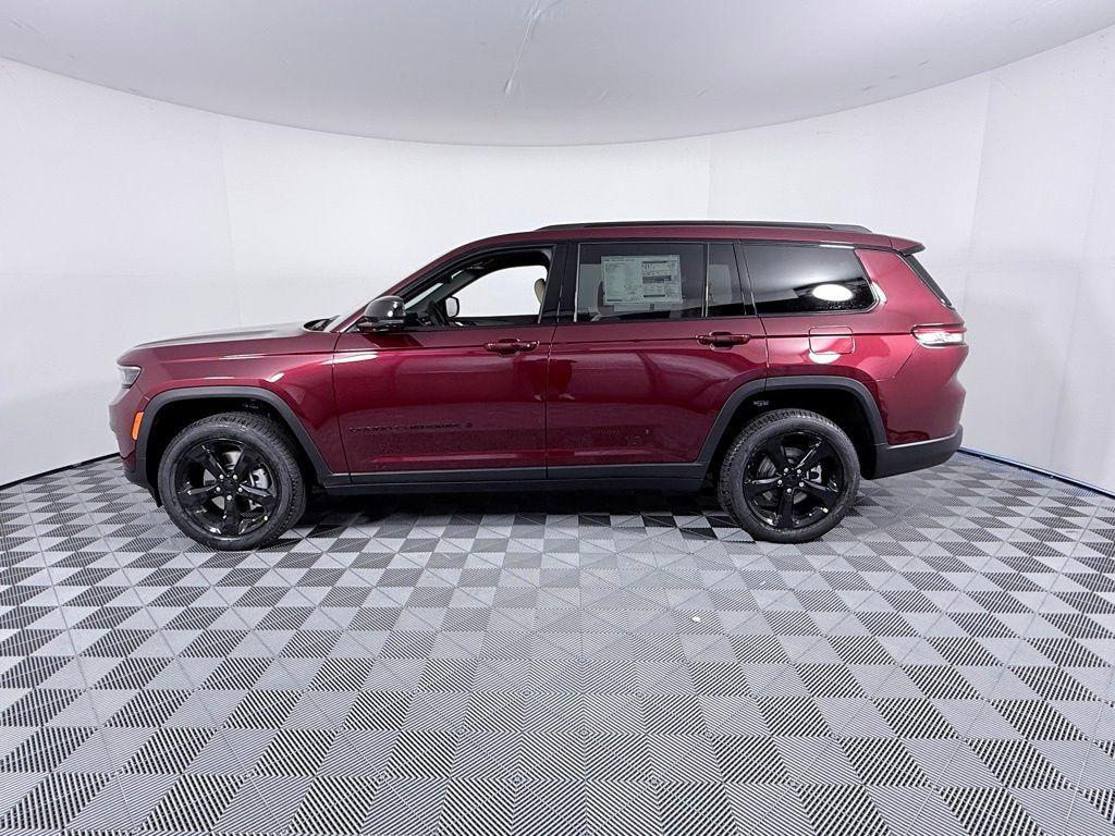 new 2025 Jeep Grand Cherokee L car, priced at $43,720