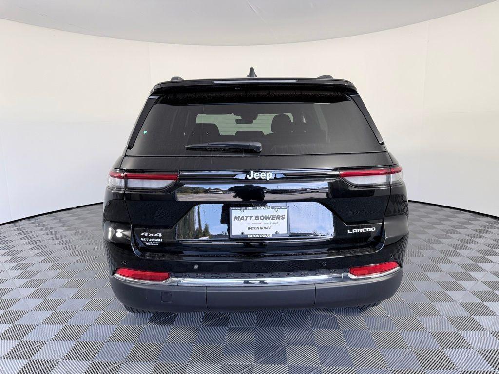new 2025 Jeep Grand Cherokee car, priced at $38,170