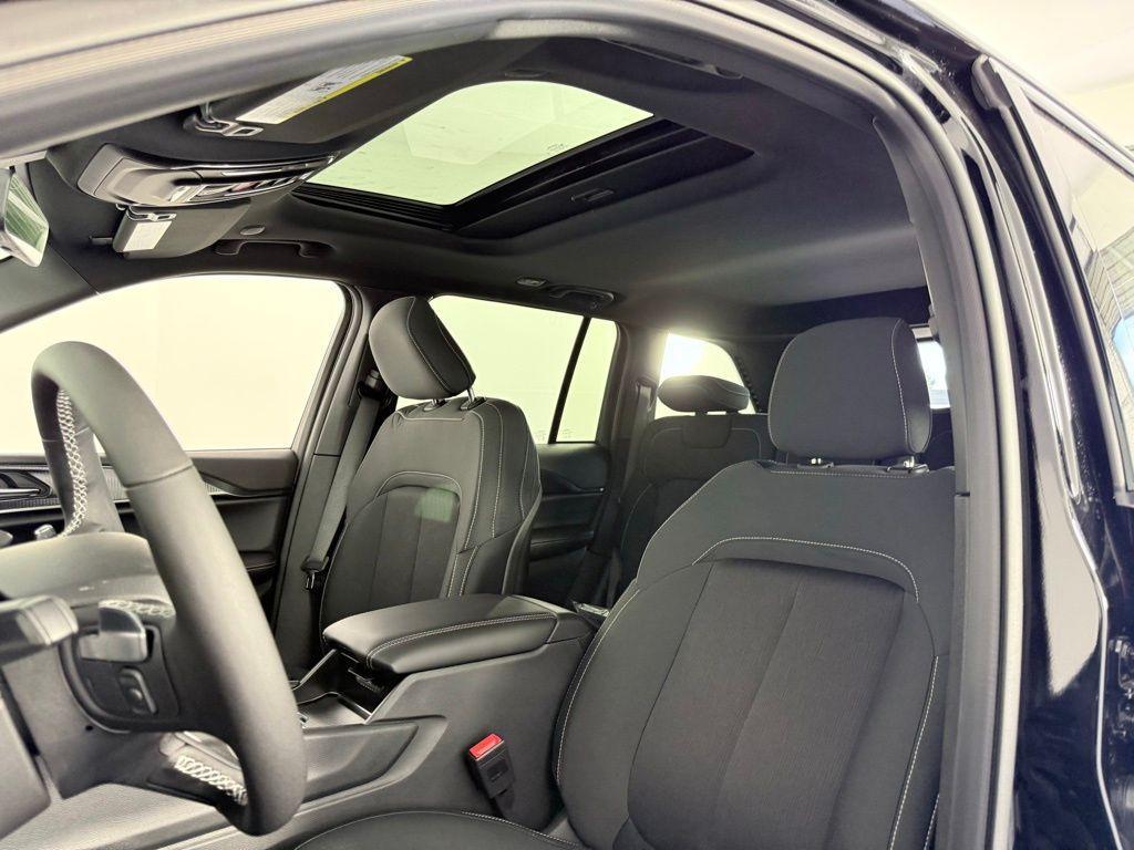 new 2025 Jeep Grand Cherokee car, priced at $38,170