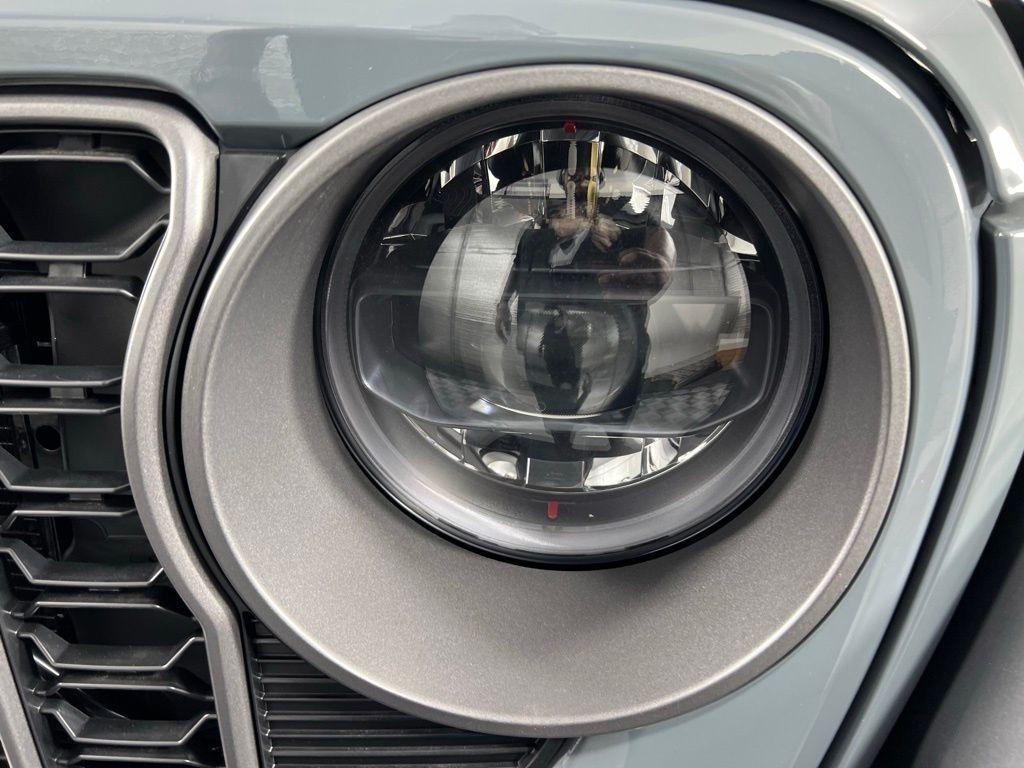 new 2025 Jeep Wrangler car, priced at $39,140