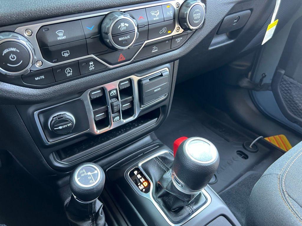new 2025 Jeep Wrangler car, priced at $39,140
