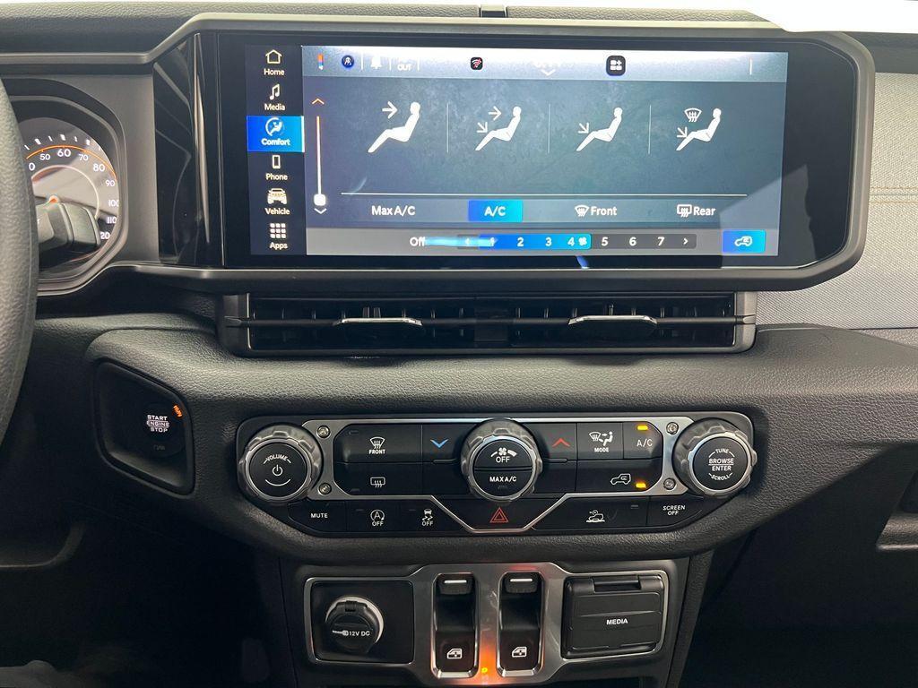 new 2025 Jeep Wrangler car, priced at $34,329