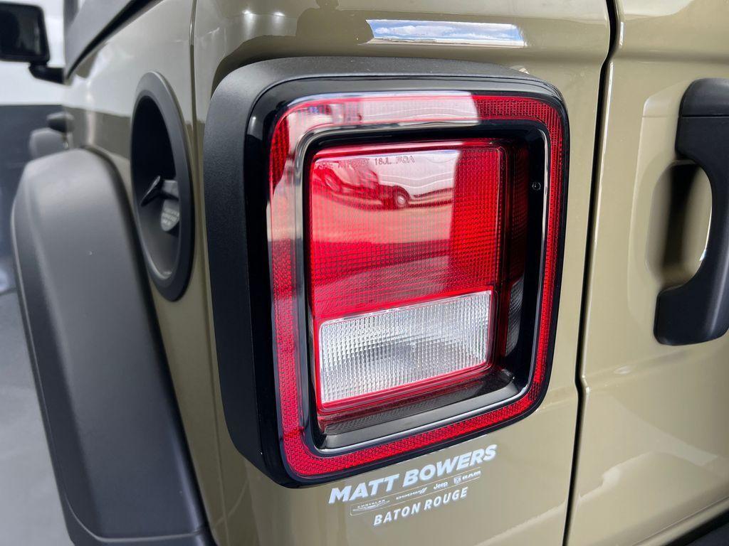 new 2025 Jeep Wrangler car, priced at $34,329