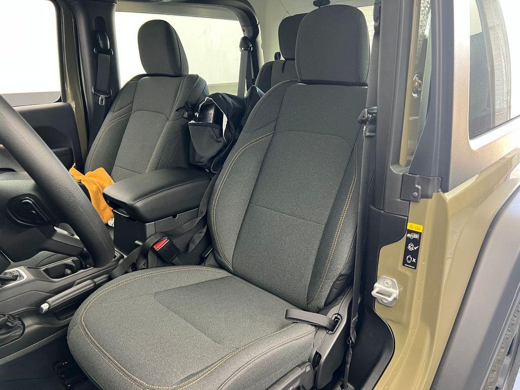 new 2025 Jeep Wrangler car, priced at $34,329