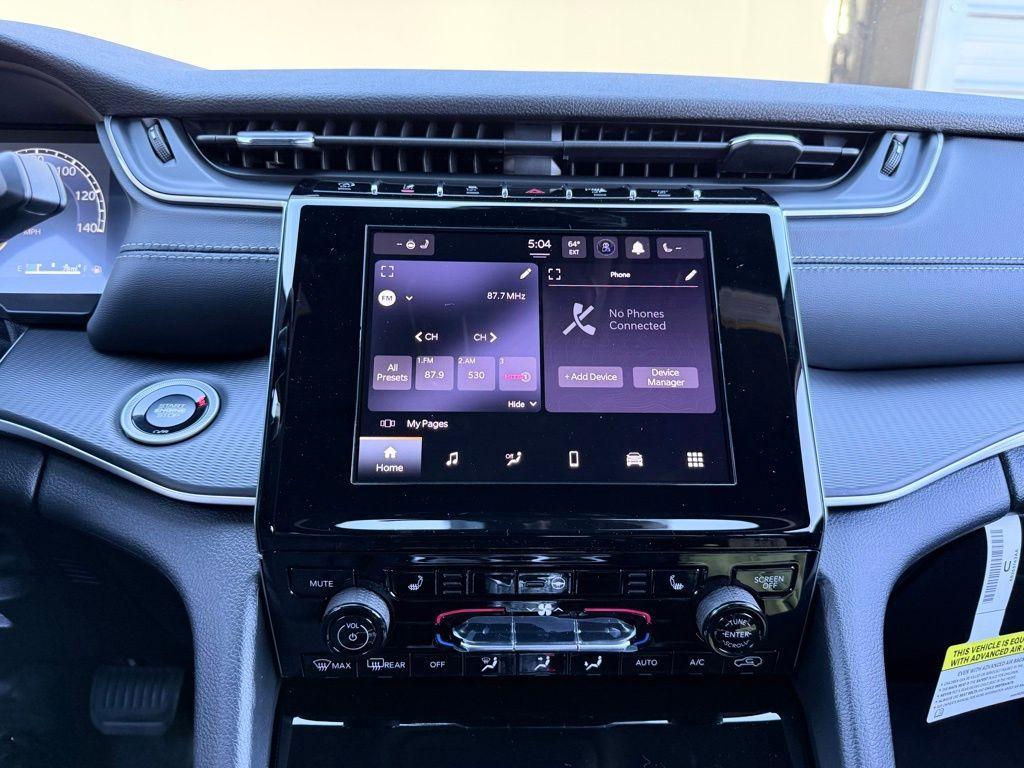 new 2025 Jeep Grand Cherokee car, priced at $46,375