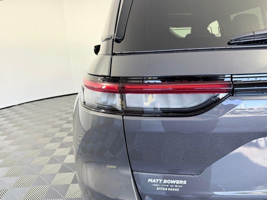 new 2025 Jeep Grand Cherokee car, priced at $46,375