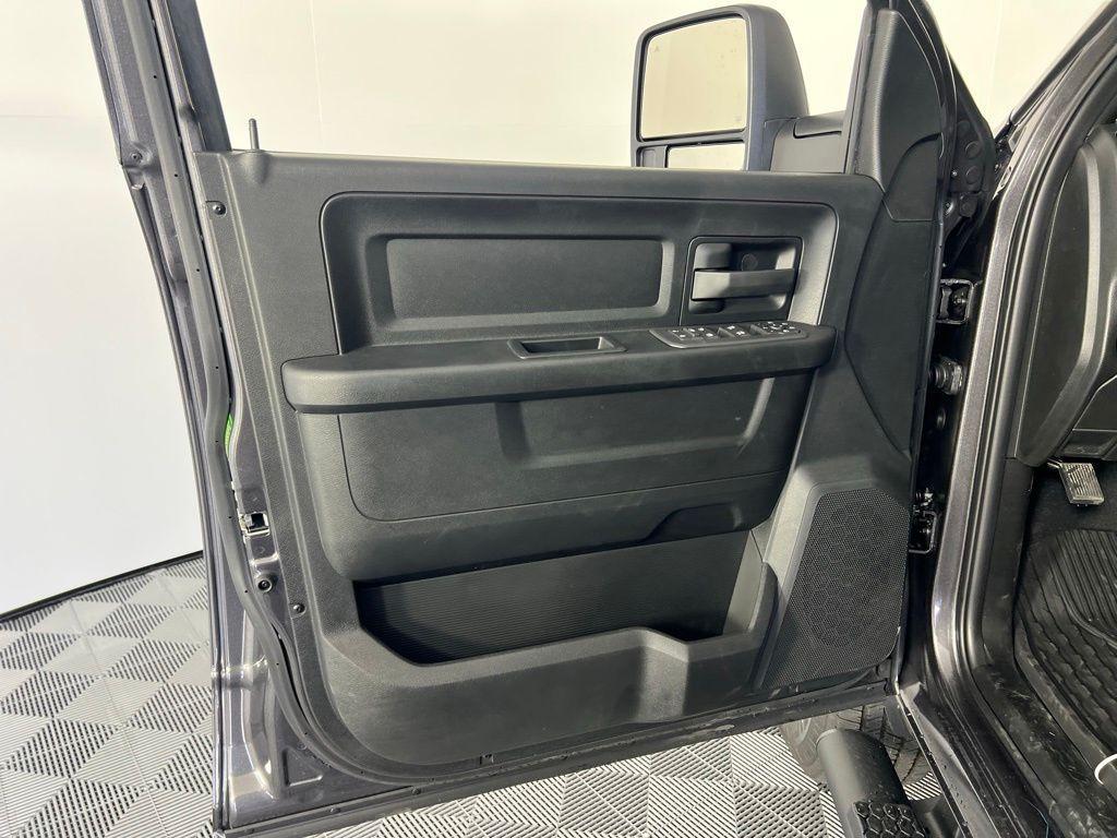 new 2025 Ram 2500 car, priced at $78,148