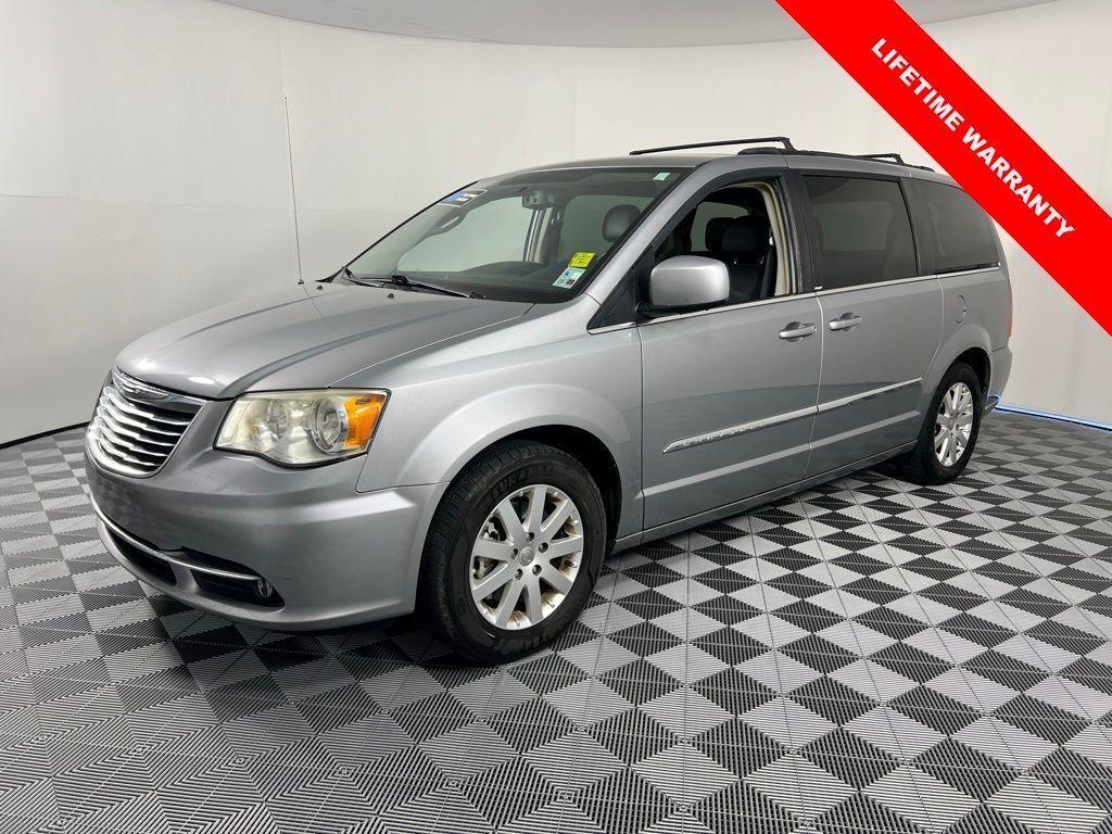 used 2013 Chrysler Town & Country car