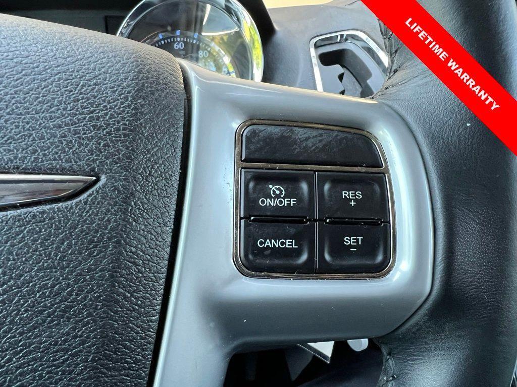 used 2013 Chrysler Town & Country car