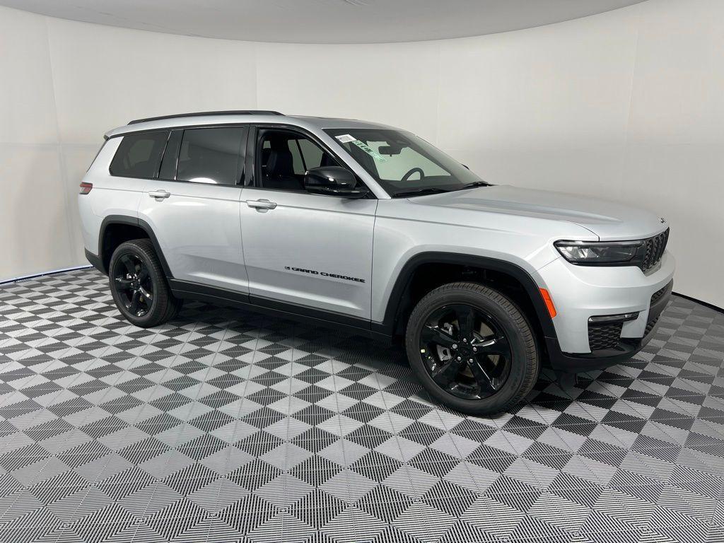 new 2025 Jeep Grand Cherokee L car, priced at $43,058