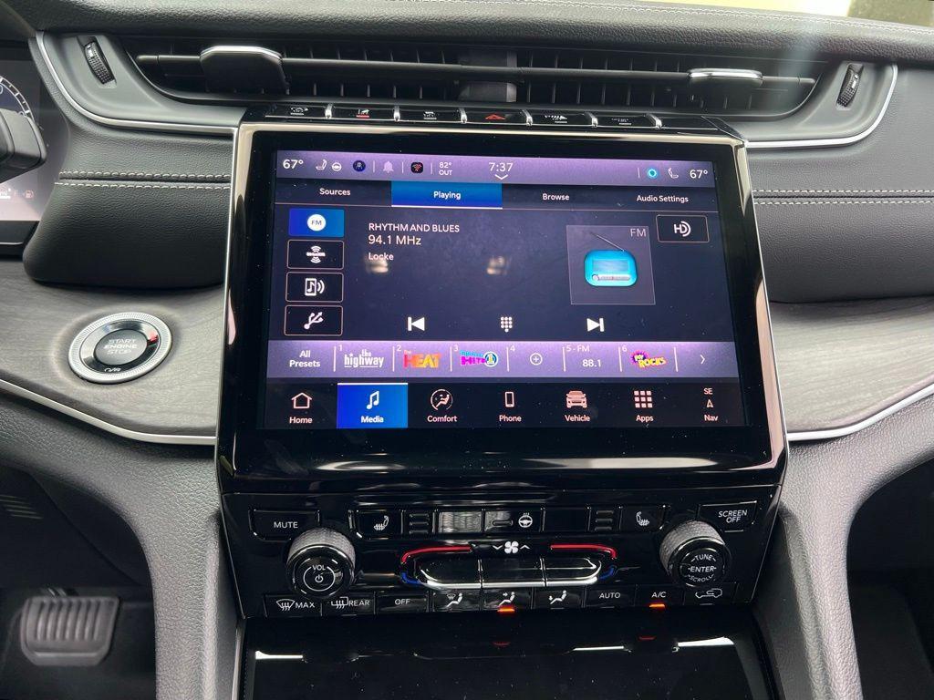 new 2025 Jeep Grand Cherokee L car, priced at $39,558