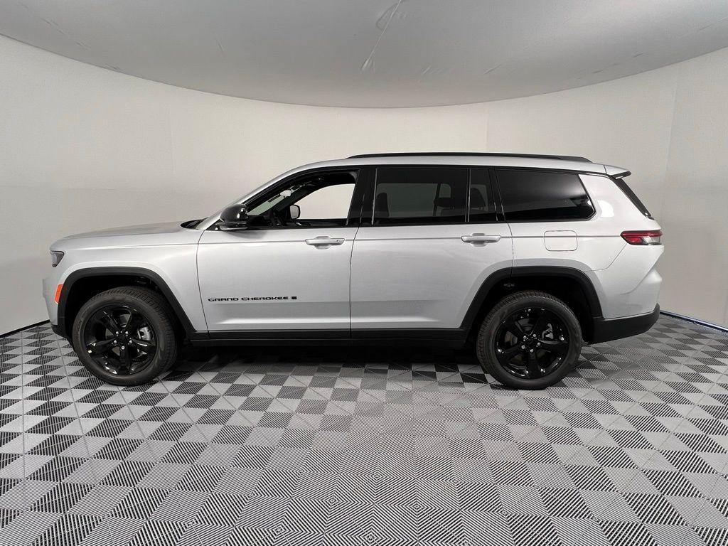 new 2025 Jeep Grand Cherokee L car, priced at $43,058