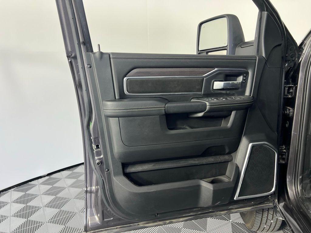 new 2025 Ram 3500 car, priced at $81,590