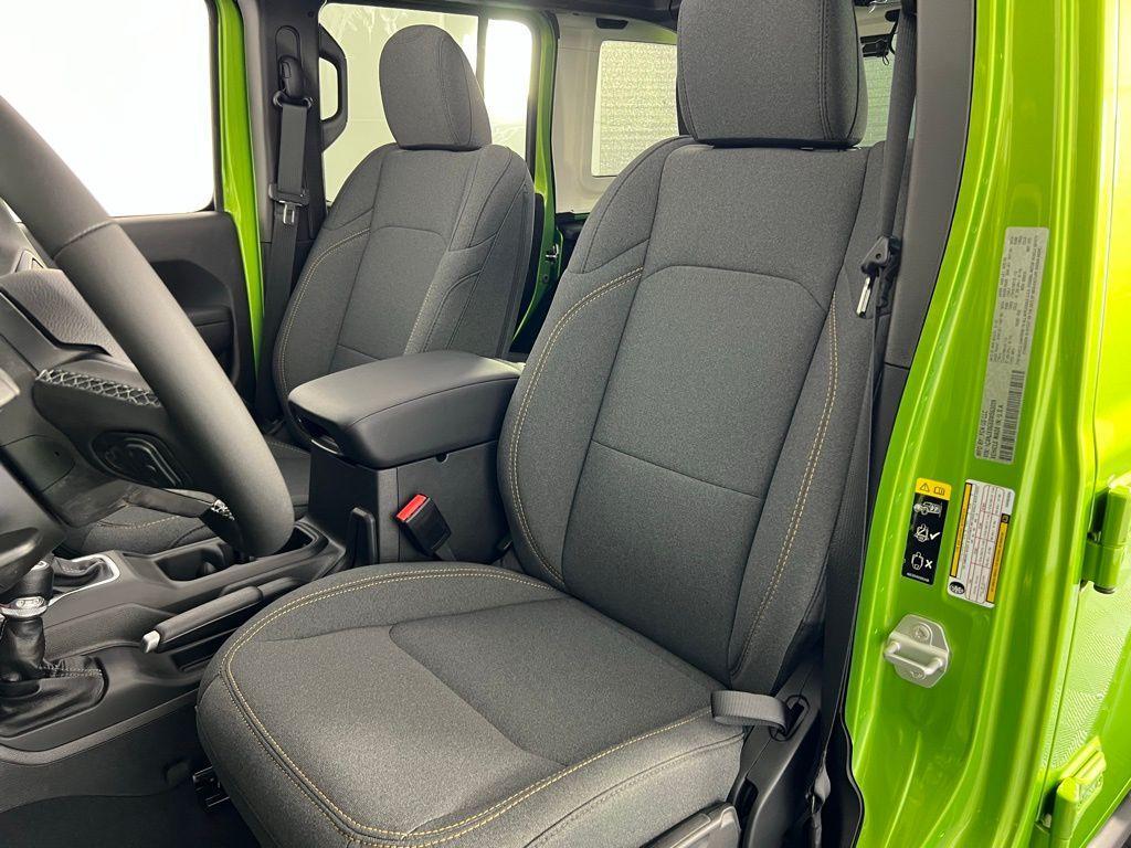 new 2025 Jeep Wrangler car, priced at $51,775