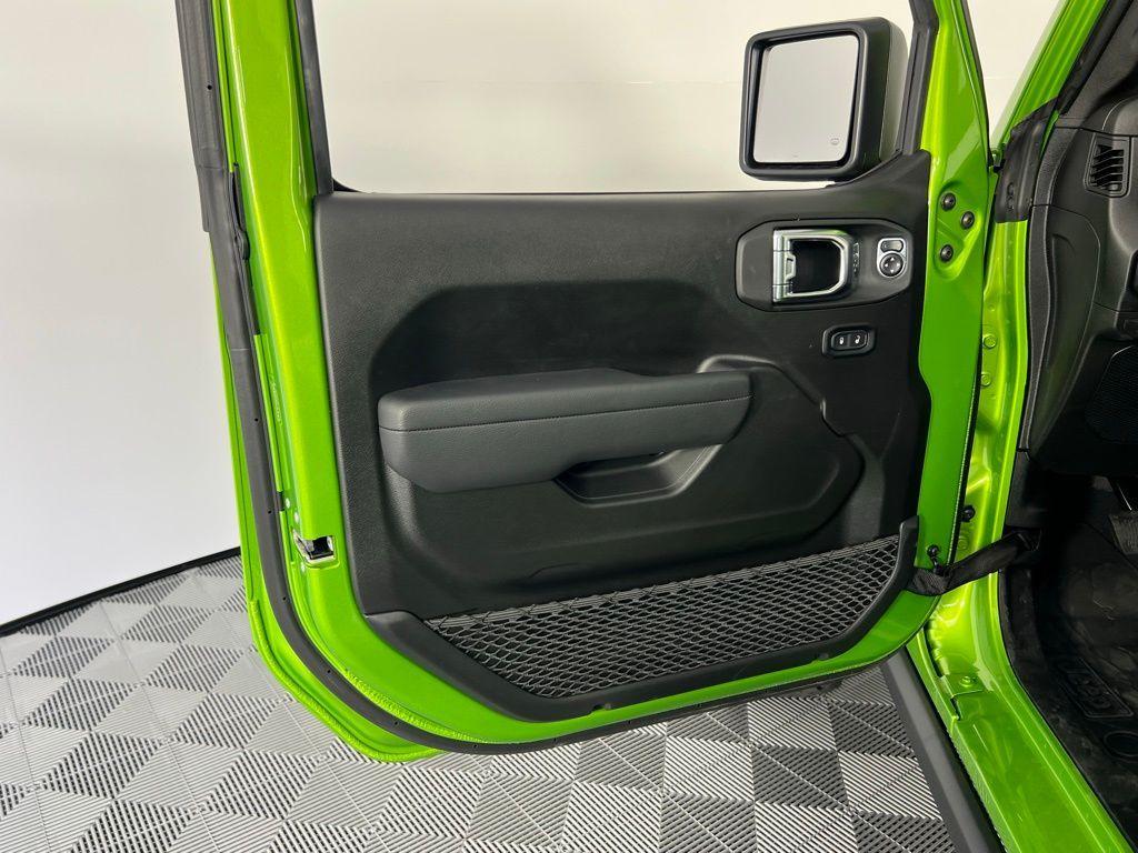 new 2025 Jeep Wrangler car, priced at $51,775