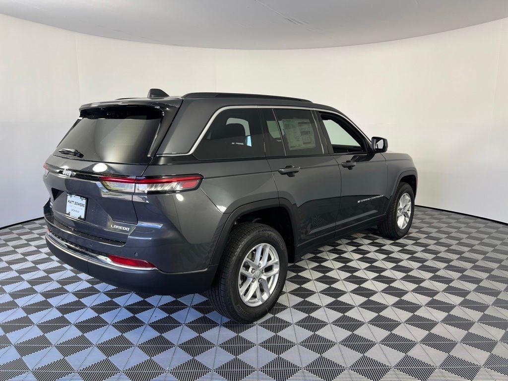 new 2025 Jeep Grand Cherokee car, priced at $28,375