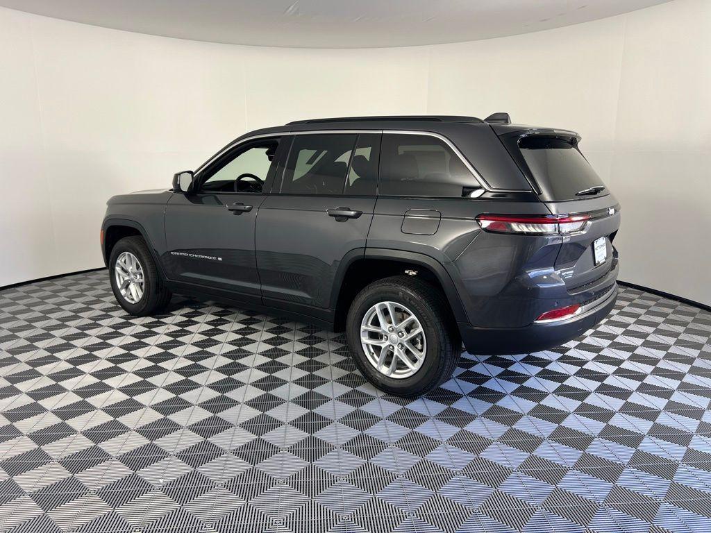 new 2025 Jeep Grand Cherokee car, priced at $28,375