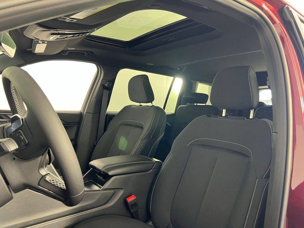 new 2025 Jeep Grand Cherokee L car, priced at $31,125