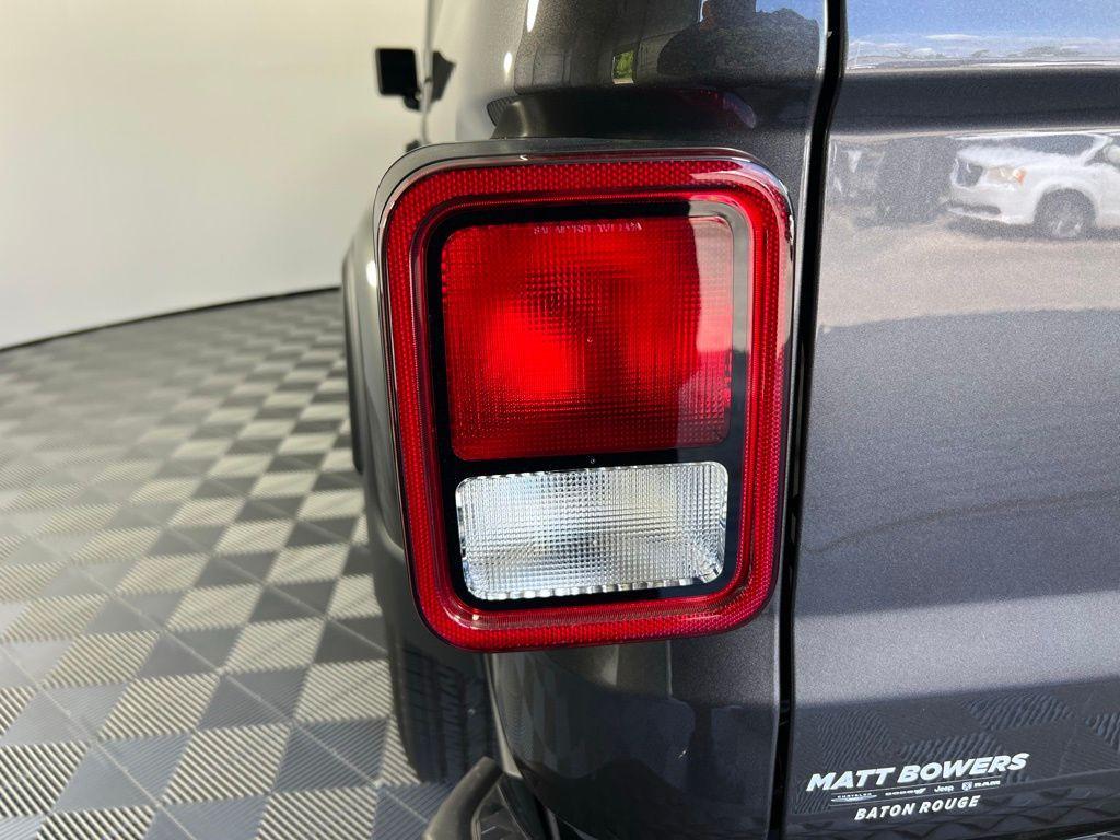 new 2025 Jeep Gladiator car, priced at $46,750