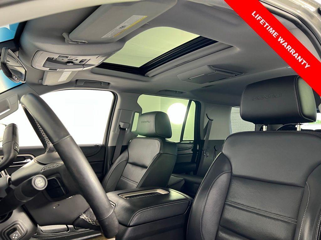 used 2017 GMC Yukon car, priced at $26,995