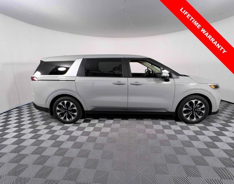 used 2024 Kia Carnival car, priced at $36,812