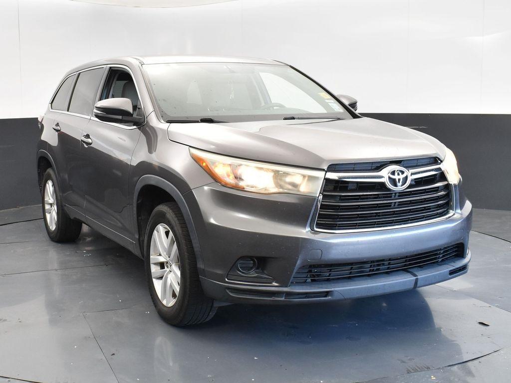 used 2015 Toyota Highlander car, priced at $13,911