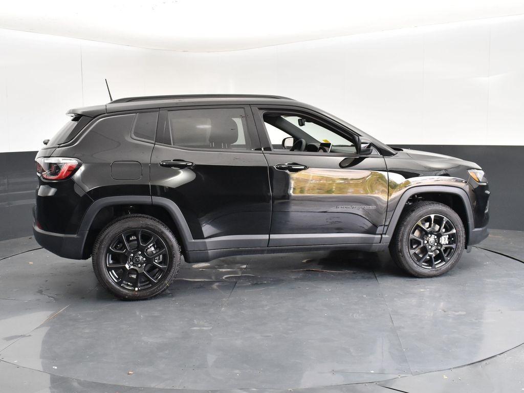 new 2025 Jeep Compass car, priced at $26,355