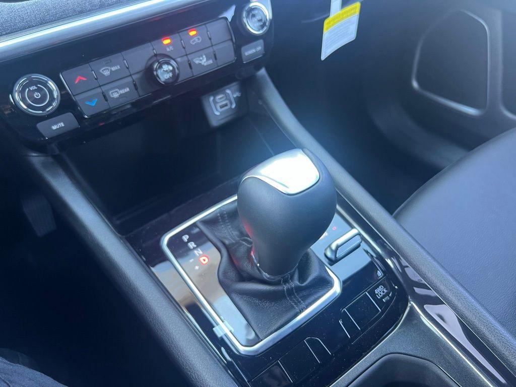 new 2025 Jeep Compass car, priced at $24,260