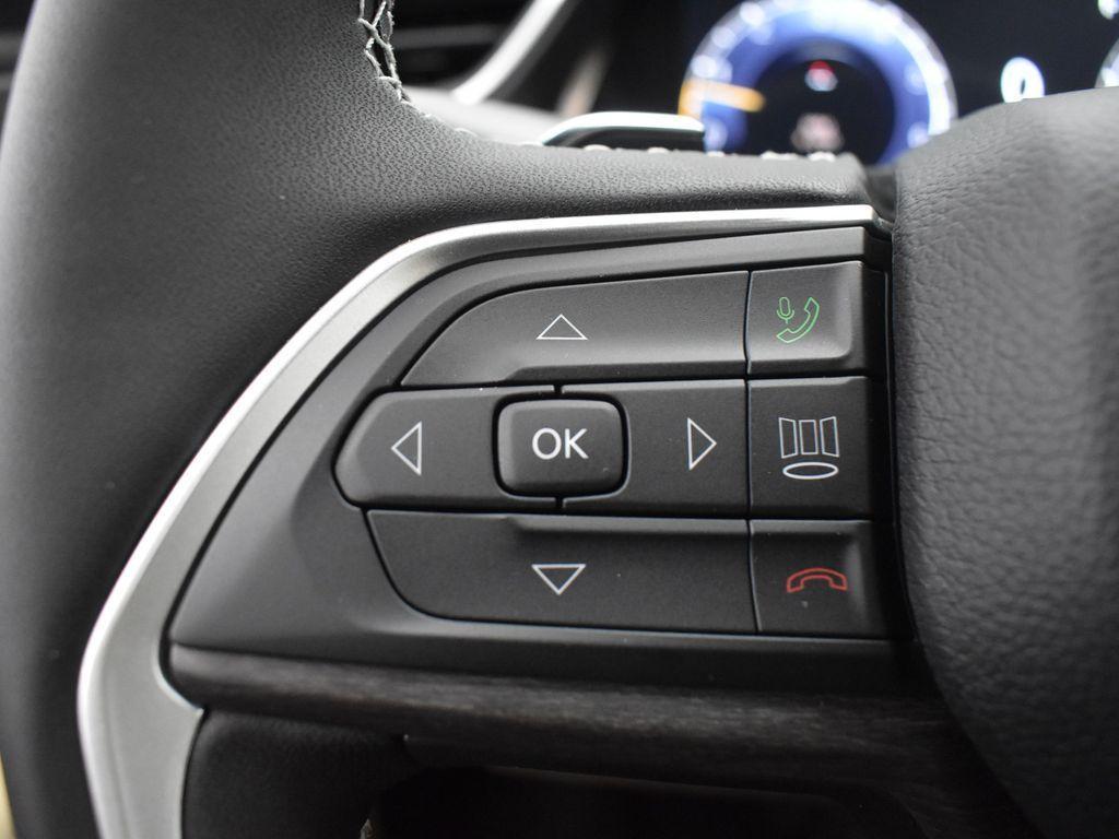 new 2025 Jeep Grand Cherokee car, priced at $42,020