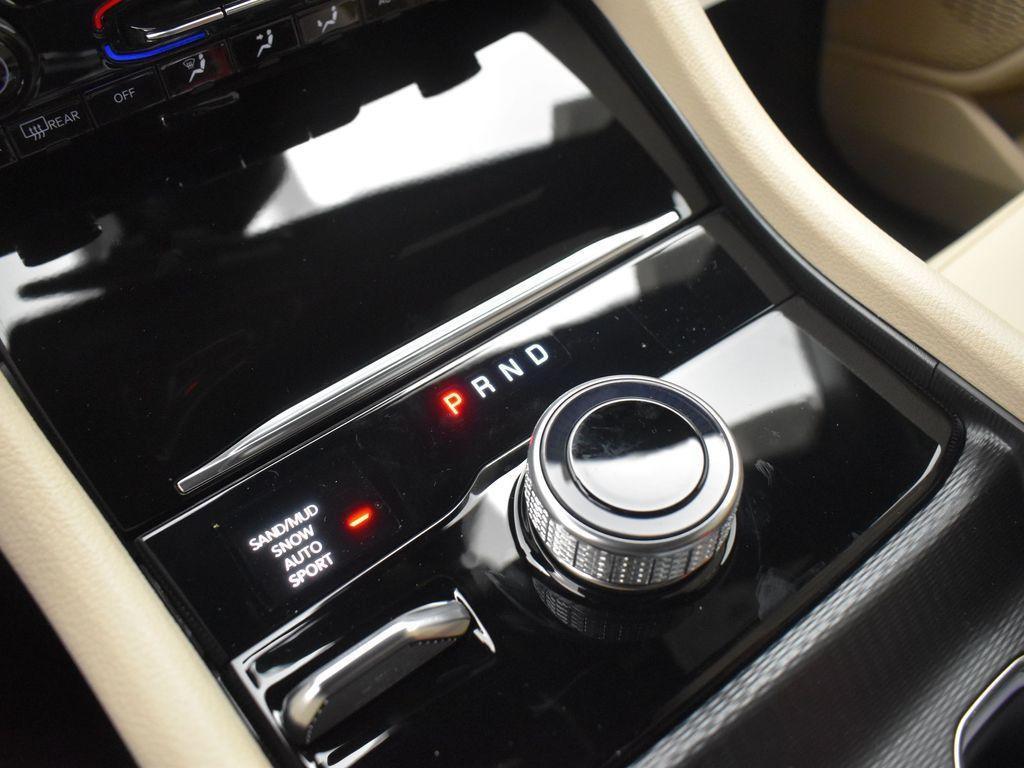 new 2025 Jeep Grand Cherokee car, priced at $37,520