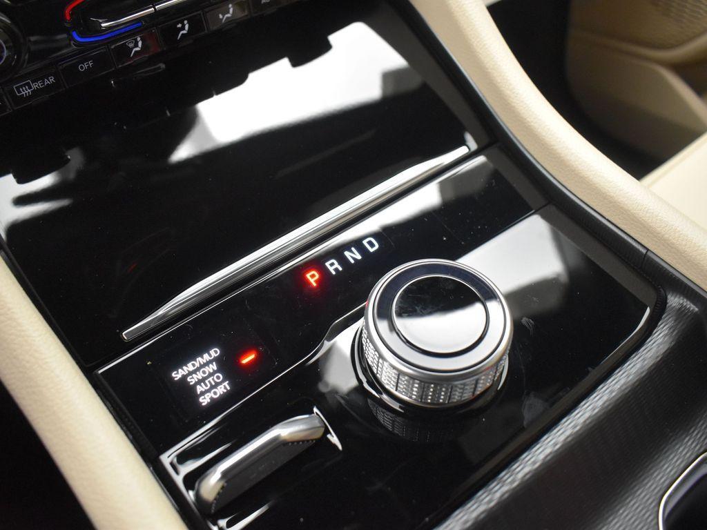 new 2025 Jeep Grand Cherokee car, priced at $42,020